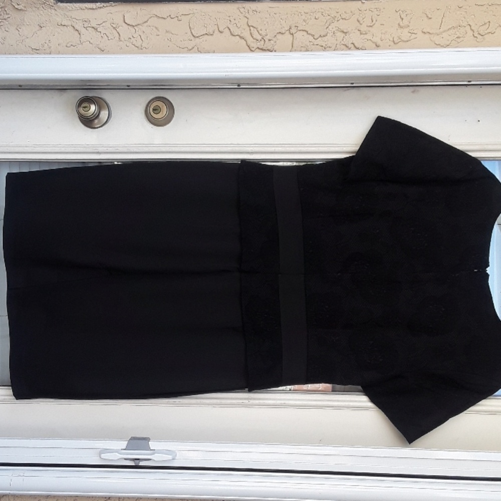 Cloths - Picture 2 of 2